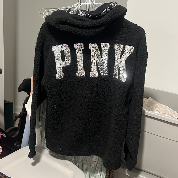 1 vs pink rare sweaters jackets bling Sherpa NWT rare satin - Picture 1 of 10